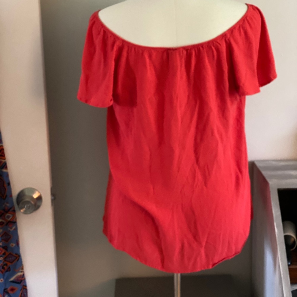 Gorgeous Coral Torrid Top -size 2 - Picture 3 of 6